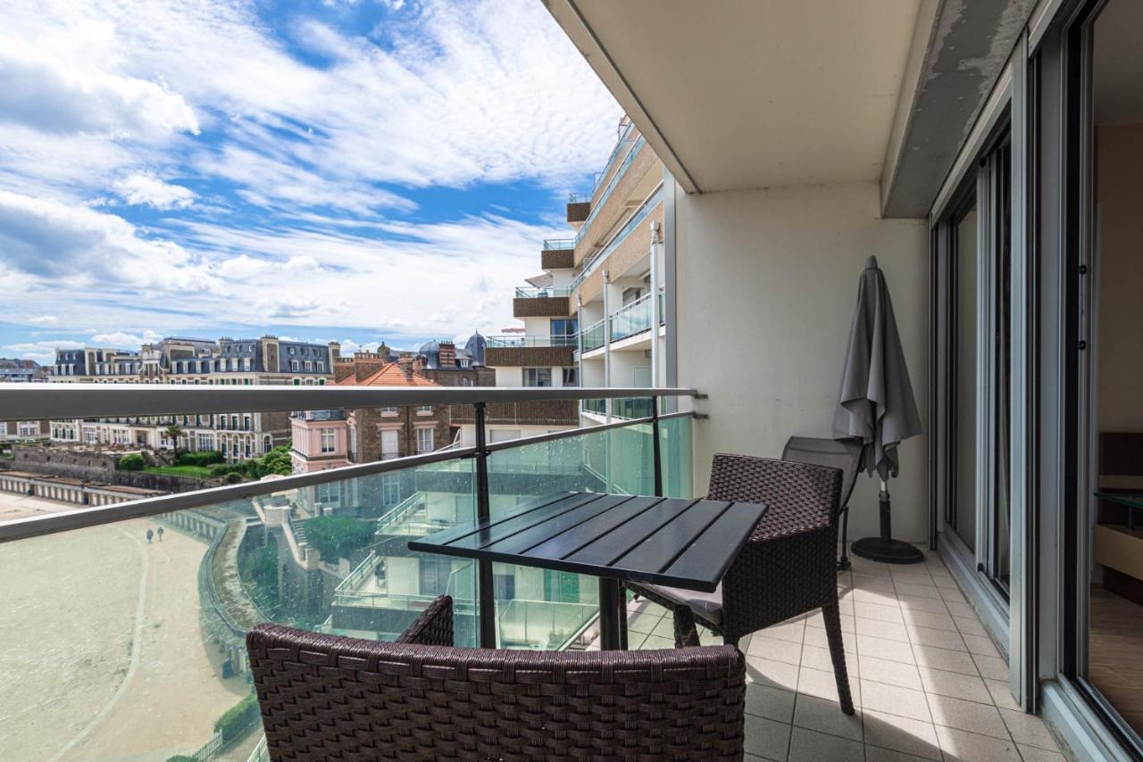 Le Crystal Dinard Plage Εξωτερικό φωτογραφία