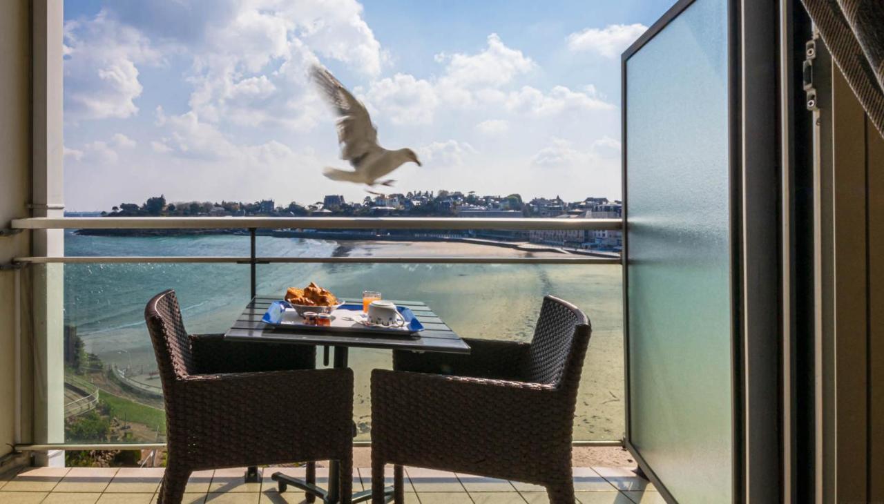Le Crystal Dinard Plage Εξωτερικό φωτογραφία