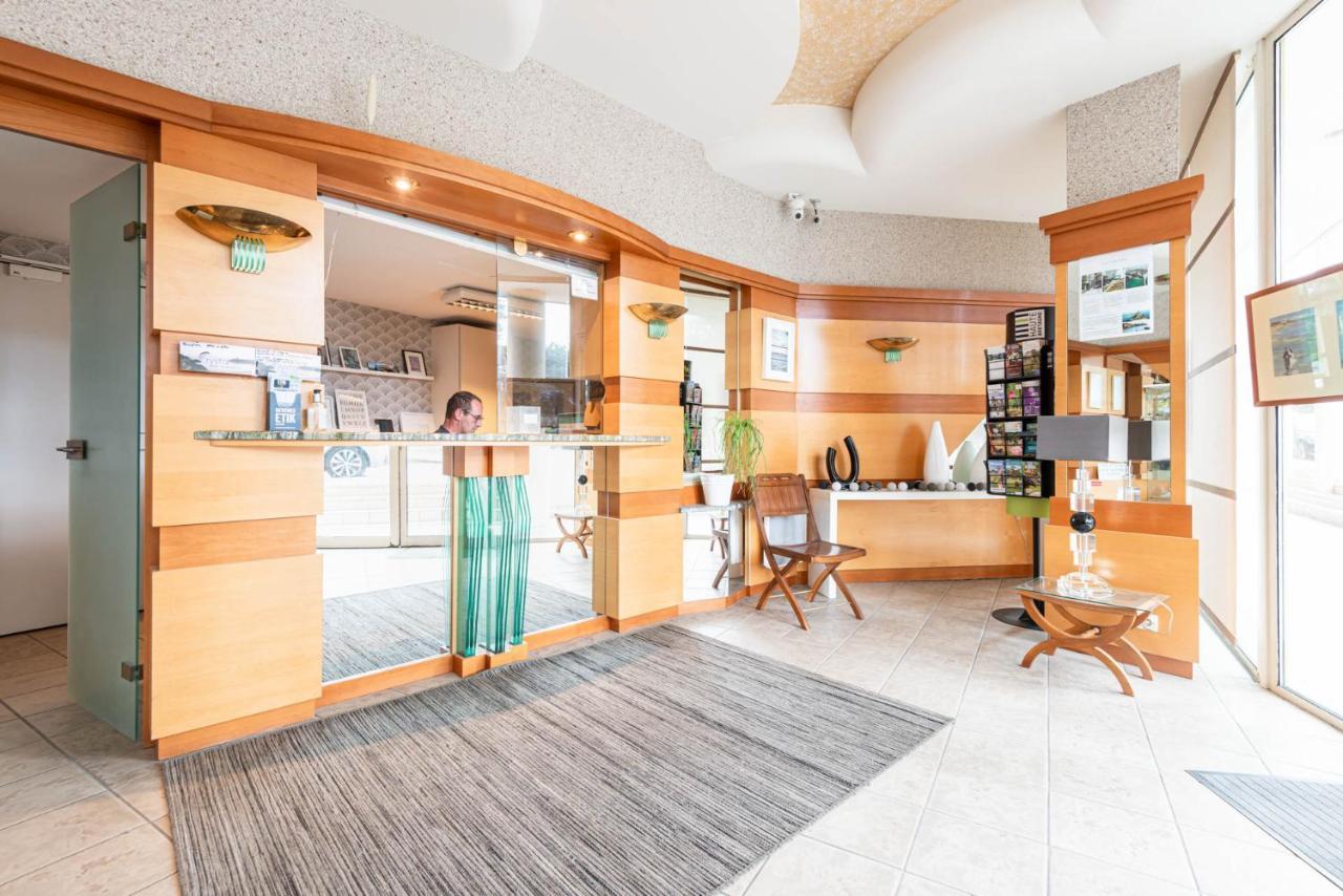Le Crystal Dinard Plage Εξωτερικό φωτογραφία