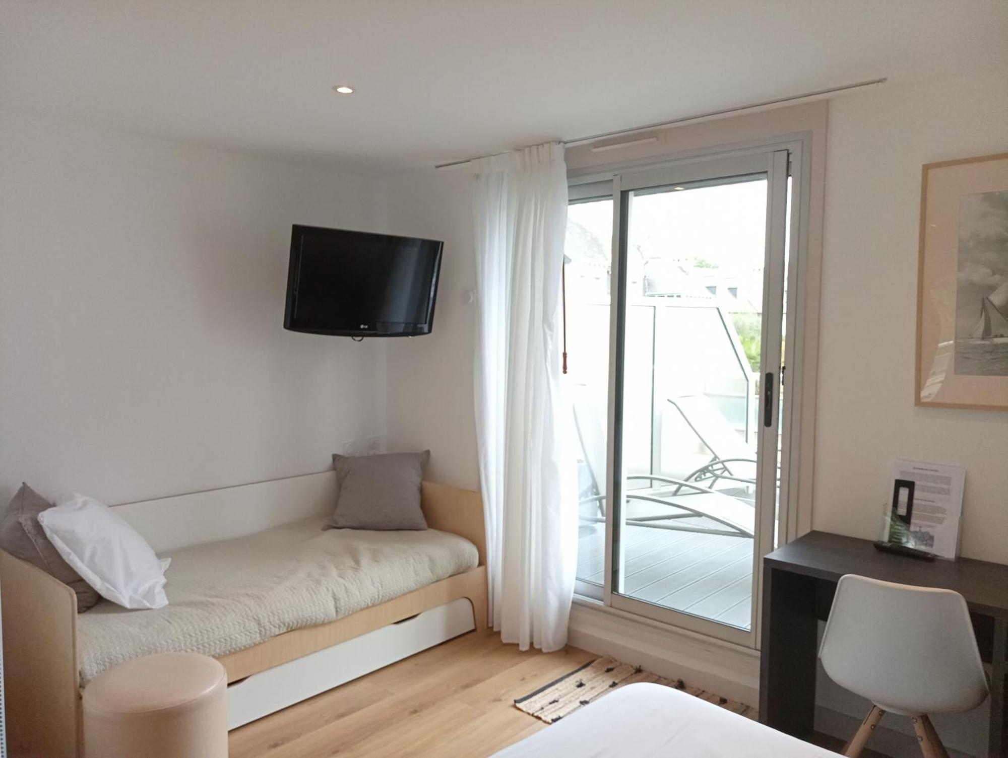 Le Crystal Dinard Plage Εξωτερικό φωτογραφία