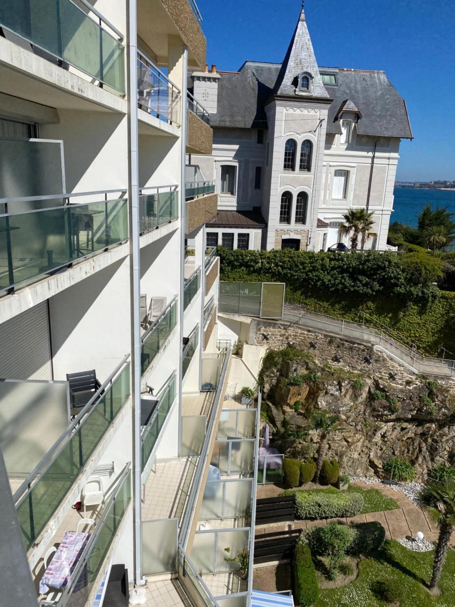 Le Crystal Dinard Plage Εξωτερικό φωτογραφία