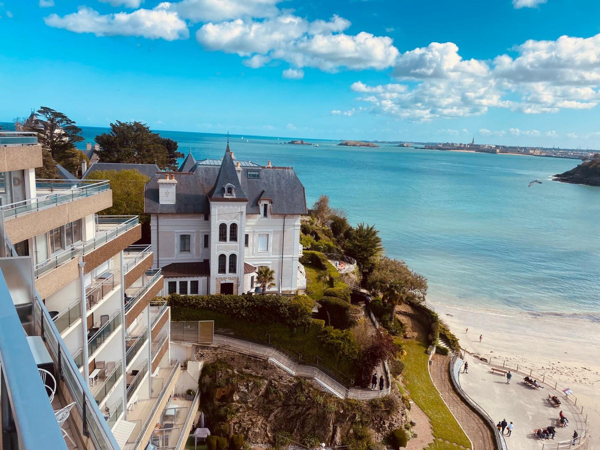 Le Crystal Dinard Plage Εξωτερικό φωτογραφία