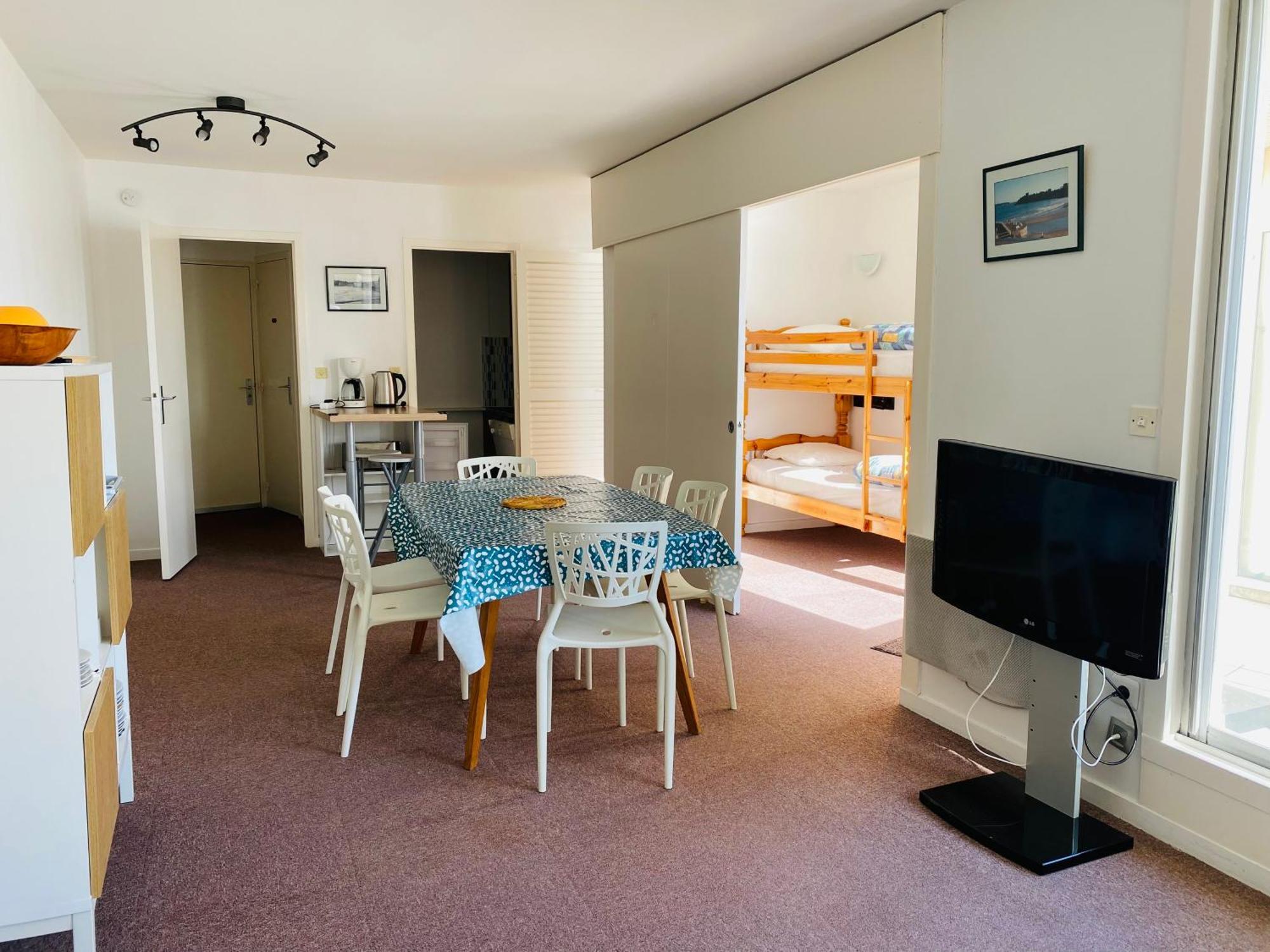 Le Crystal Dinard Plage Εξωτερικό φωτογραφία