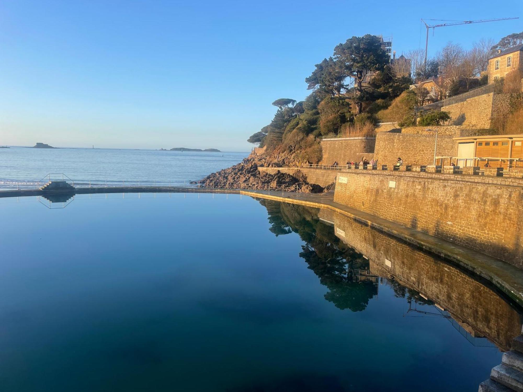 Le Crystal Dinard Plage Εξωτερικό φωτογραφία